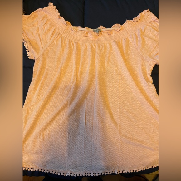 Two stretchy neckline kismet shirts - Picture 1 of 2